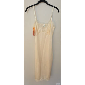 Nightgown Slip Vtg Belle Fleur Ivory Size 32 Nylon Lace USA Caprolan NWT